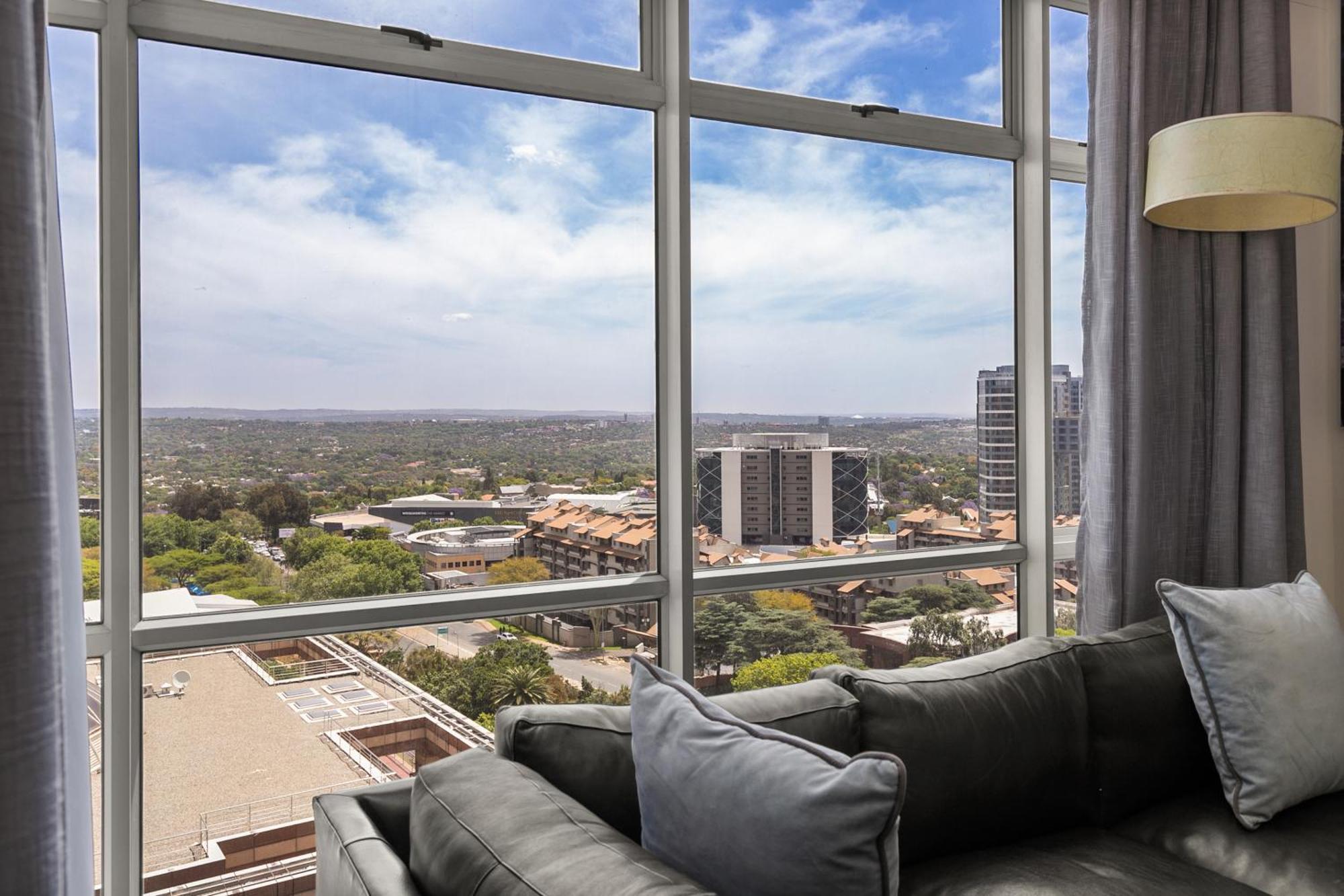 Hydro Park Residences In Sandton With Generator Joanesburgo Exterior foto